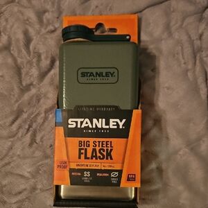 🍻NWT Stanley Hammertone Green Big Steel Adventure Flask 8oz